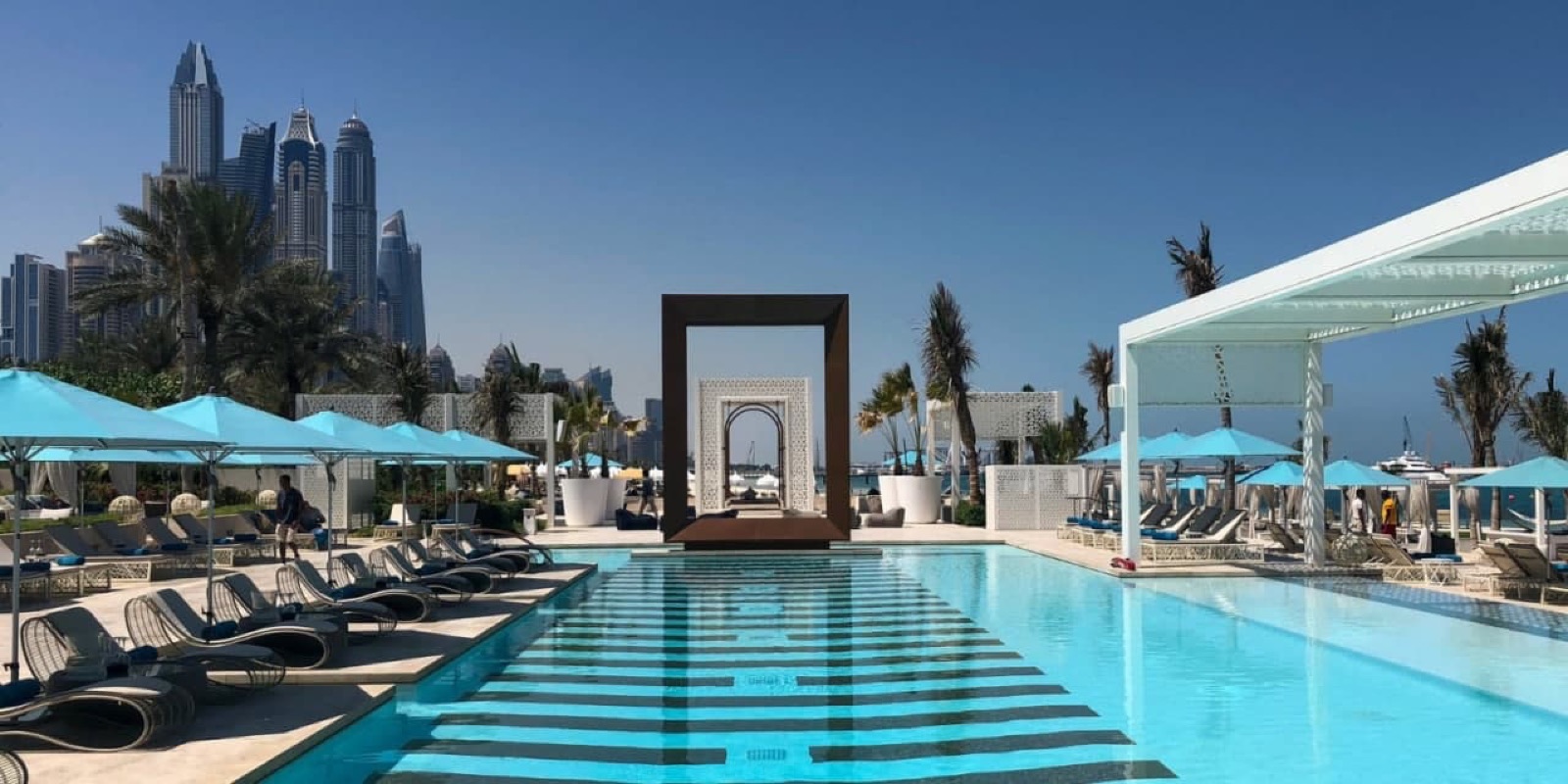 DRIFT Beach Dubai in Dubai, Foto 1 von 3