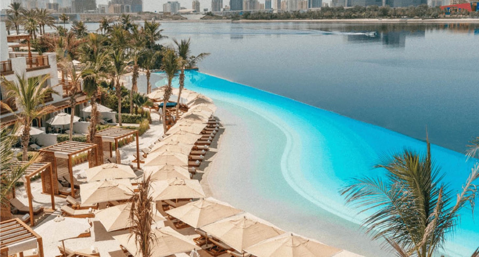 La Cantine Beach in Dubai, Foto 1 von 3