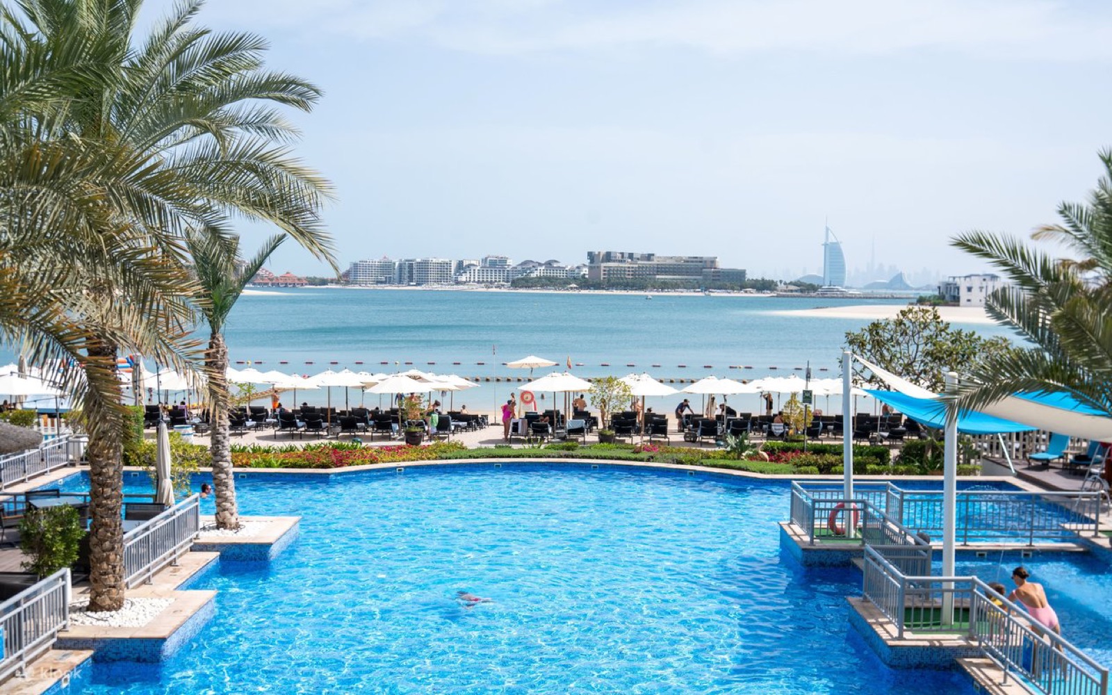 RIVA Beach Club in Dubai, Foto 1 von 3